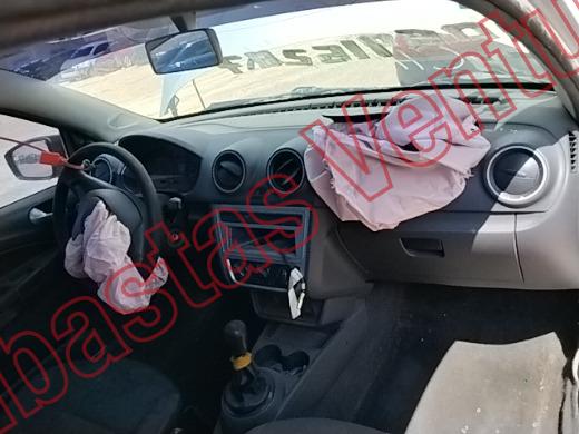 VOLKSWAGEN SAVEIRO 2019, foto 14 de 19