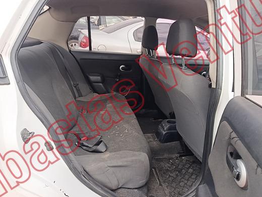 NISSAN TIIDA 2011, foto 13 de 19