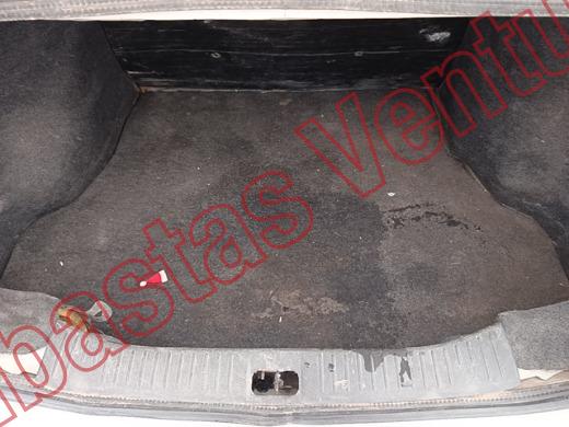 NISSAN TIIDA 2011, foto 15 de 19