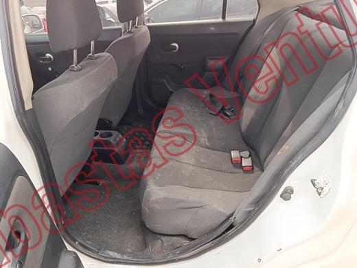 NISSAN TIIDA 2011, foto 16 de 19