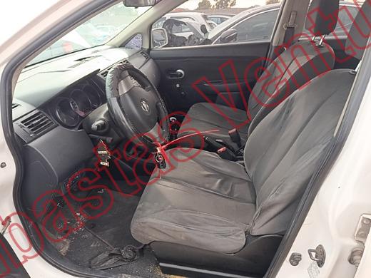 NISSAN TIIDA 2011, foto 17 de 19