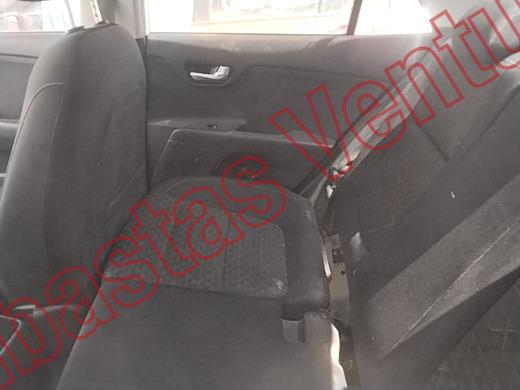KIA RIO 2021, foto 16 de 19