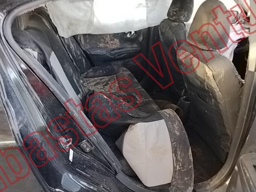 NISSAN VERSA 2015, foto 13 de 19