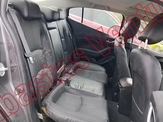 MAZDA MAZDA 3 2018, foto 13 de 19