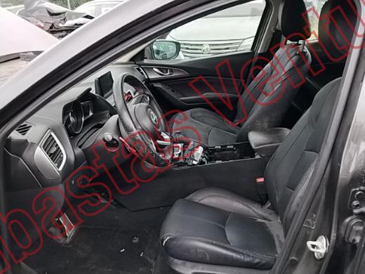 MAZDA MAZDA 3 2018, foto 17 de 19