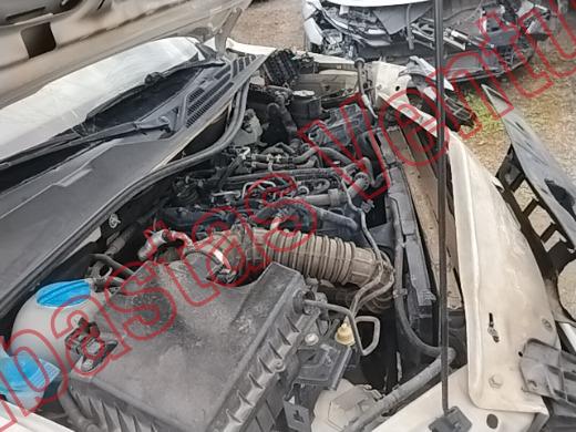 VOLKSWAGEN AMAROK 2017, foto 11 de 19