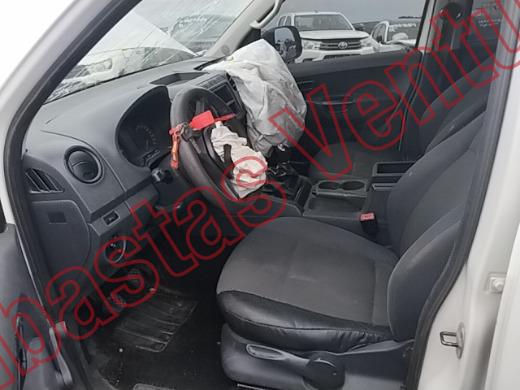 VOLKSWAGEN AMAROK 2017, foto 17 de 19