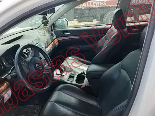 SUBARU OUTBACK 2011, foto 17 de 19