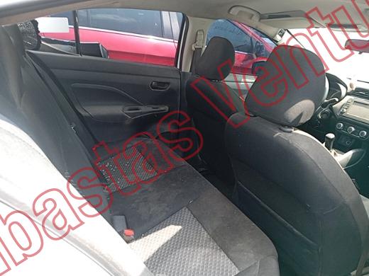 NISSAN VERSA 2024, foto 13 de 19