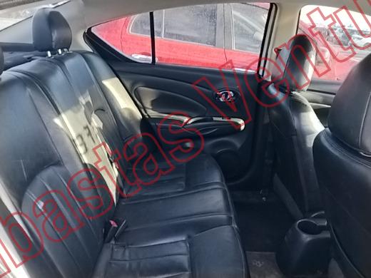 NISSAN VERSA 2018, foto 13 de 19