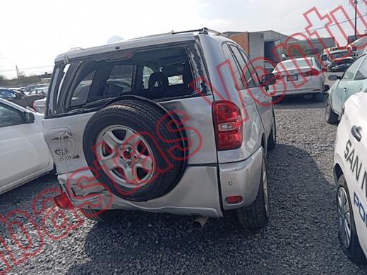 TOYOTA RAV4 2004, foto 6 de 19
