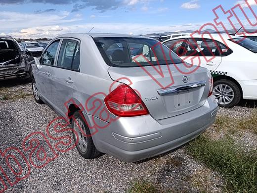 NISSAN TIIDA 2015, foto 7 de 19