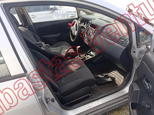 NISSAN TIIDA 2015, foto 12 de 19