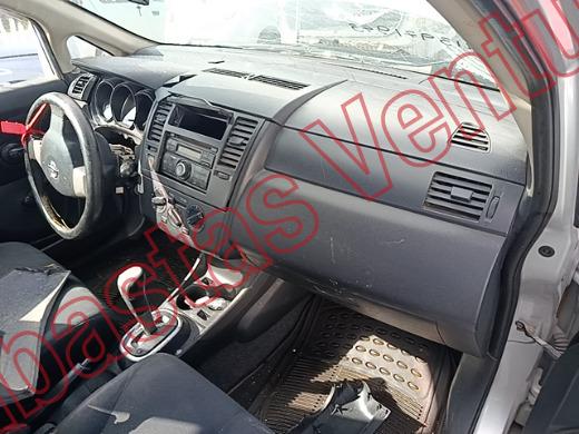 NISSAN TIIDA 2015, foto 14 de 19