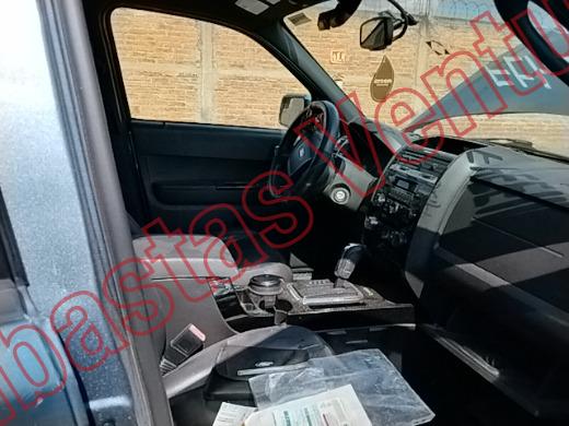 FORD ESCAPE 2012, foto 12 de 19