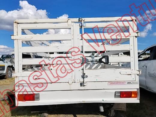 NISSAN NP 300 2020, foto 6 de 19