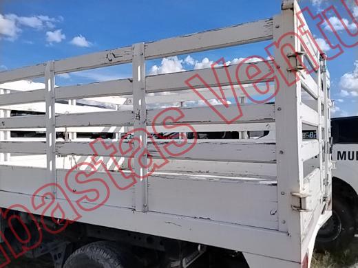 NISSAN NP 300 2020, foto 16 de 19