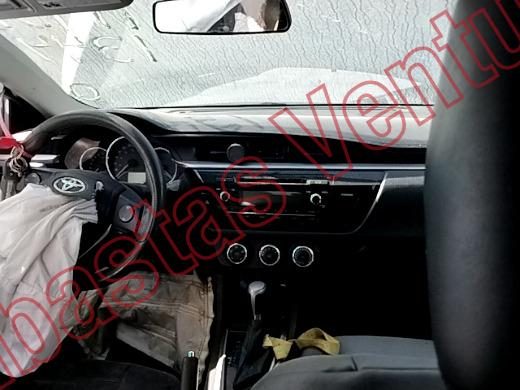 TOYOTA COROLLA 2015, foto 14 de 19