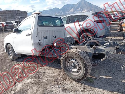 TOYOTA HILUX 2018, foto 8 de 19