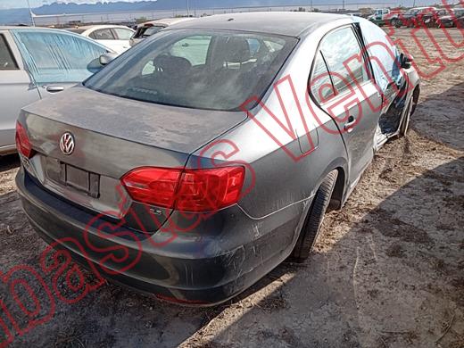 VOLKSWAGEN JETTA MK VI 2014, foto 5 de 19