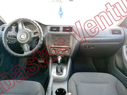VOLKSWAGEN JETTA MK VI 2014, foto 14 de 19