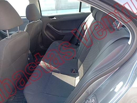 VOLKSWAGEN JETTA MK VI 2014, foto 16 de 19