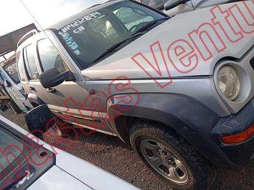 JEEP LIBERTY 2004, foto 4 de 19
