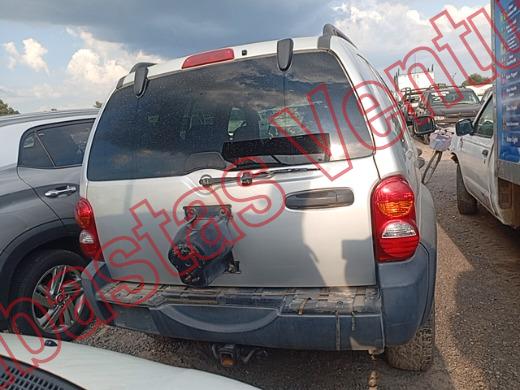 JEEP LIBERTY 2004, foto 6 de 19