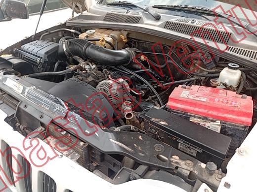 JEEP LIBERTY 2004, foto 9 de 19