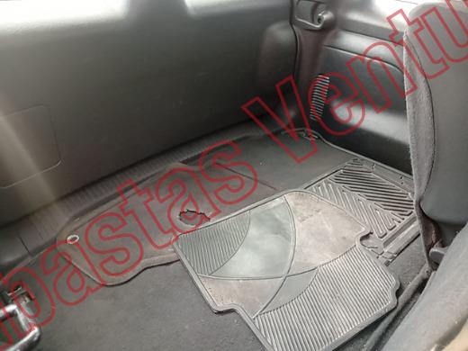 JEEP LIBERTY 2004, foto 15 de 19