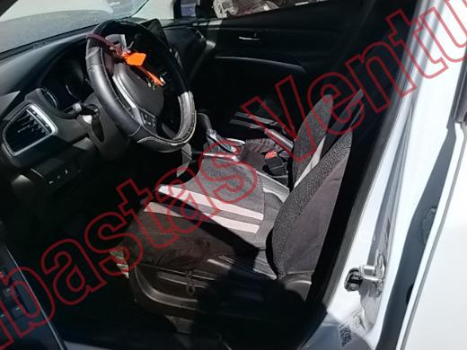 SUZUKI S CROSS 2024, foto 17 de 19