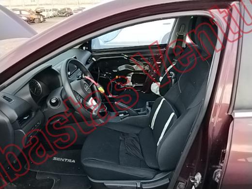 NISSAN SENTRA 2021, foto 17 de 19