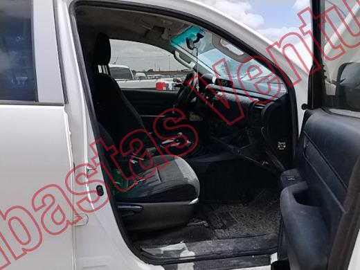 TOYOTA HILUX 2017, foto 12 de 19