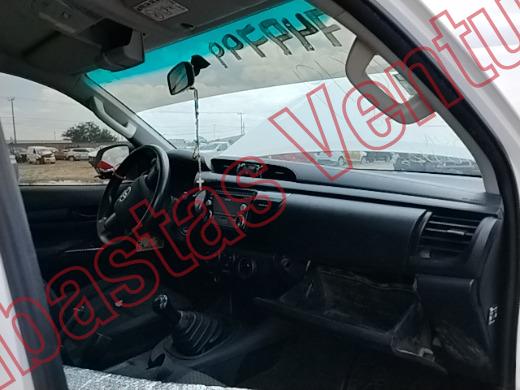 TOYOTA HILUX 2017, foto 14 de 19