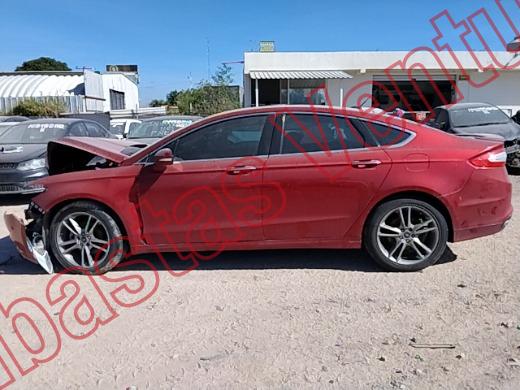 FORD FUSION 2015, foto 8 de 19