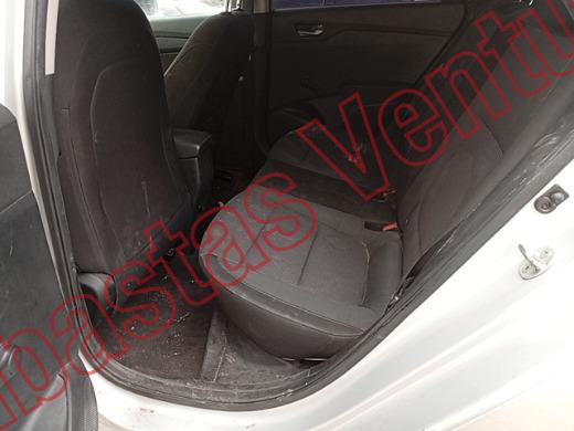 HYUNDAI ACCENT 2018, foto 16 de 19