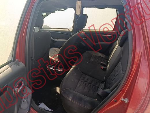 RENAULT DUSTER 2018, foto 16 de 19
