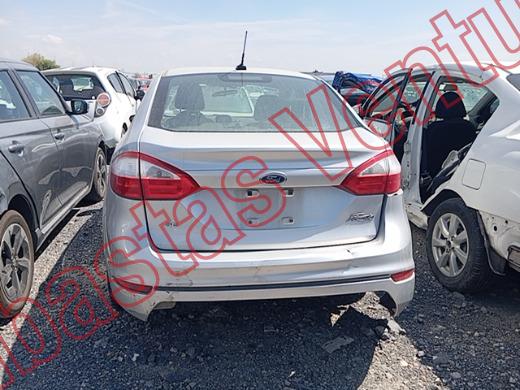 FORD FIESTA 2015, foto 6 de 19