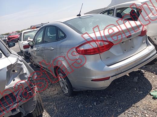 FORD FIESTA 2015, foto 8 de 19