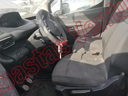 PEUGEOT PARTNER 2022, foto 17 de 19