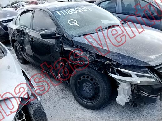 VOLKSWAGEN JETTA 2018, foto 4 de 19