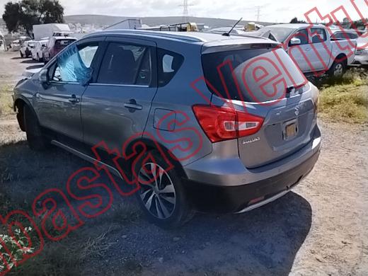 SUZUKI S CROSS 2019, foto 7 de 19