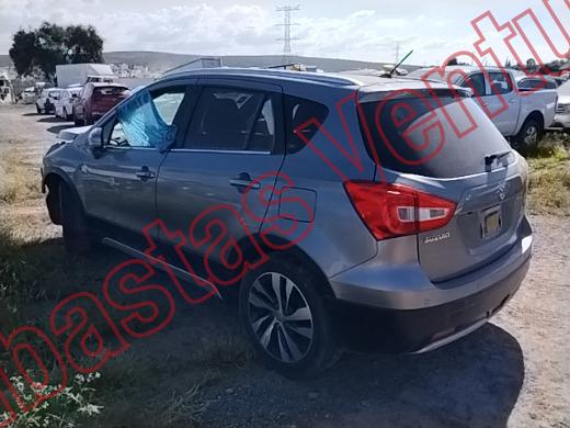 SUZUKI S CROSS 2019, foto 8 de 19