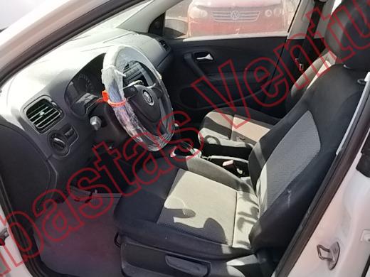 VOLKSWAGEN VENTO 2017, foto 17 de 19