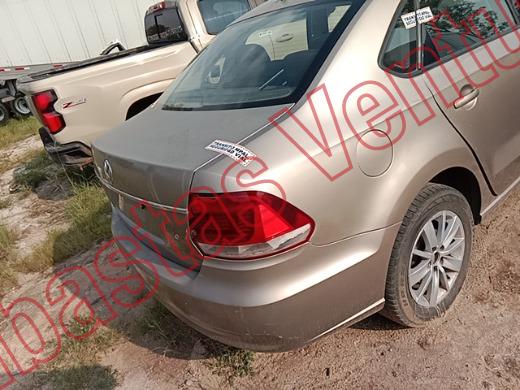 VOLKSWAGEN VENTO 2017, foto 5 de 19