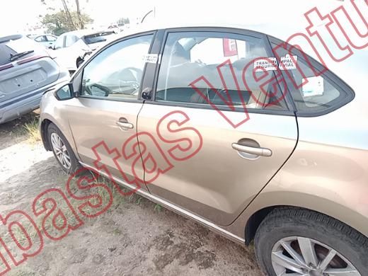 VOLKSWAGEN VENTO 2017, foto 8 de 19
