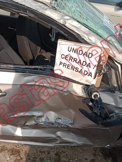 VOLKSWAGEN VENTO 2017, foto 12 de 19