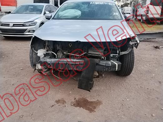 VOLKSWAGEN JETTA 2013, foto 2 de 19