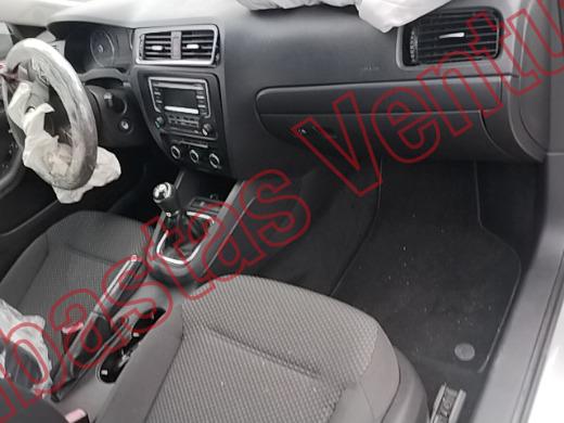 VOLKSWAGEN JETTA 2013, foto 14 de 19