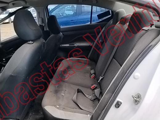 NISSAN VERSA 2020, foto 16 de 19